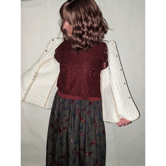 Vintage: diamond quilted jacket w/ polka dot liner, snap buttons, & collar - Picture 11 of 11